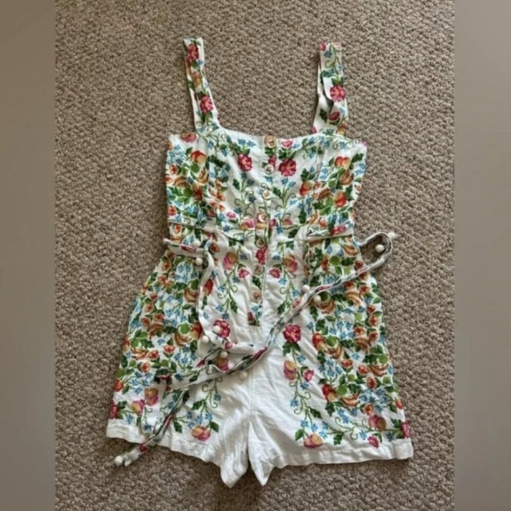 Farm Rio Romper. - Picture 4 of 11